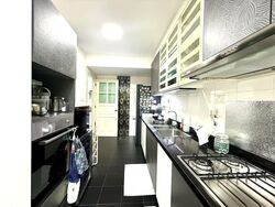 The Riverina (D18), Terrace #558617641
